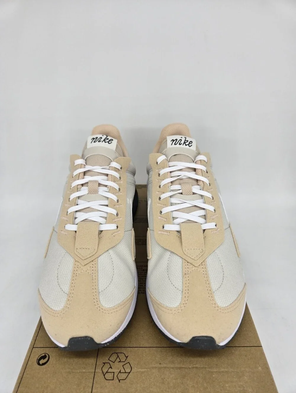 Nike Women's Air Max Pre-Day Light Bone Sanddrift Shoes Size 10